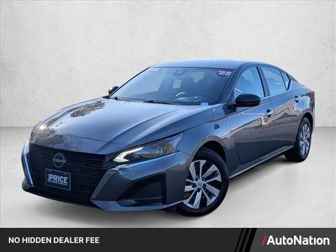 Used 2025 Nissan Altima 2.5 S FWD image 1