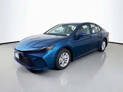 New 2026 Toyota Camry LE FWD image 3