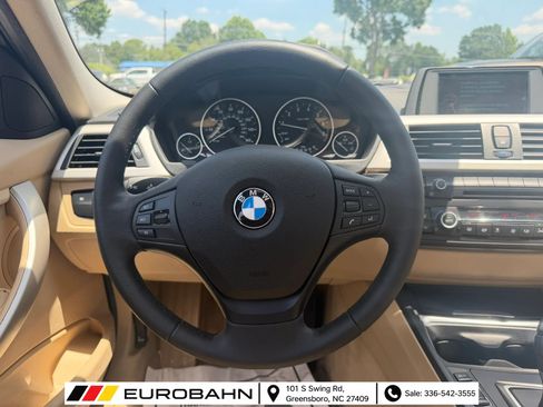Used 2015 BMW 320i xDrive Sedan AWD/4WD image 11