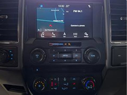 Used 2018 Ford F150 XLT w/ Equipment Group 302A Luxury AWD/4WD image 18