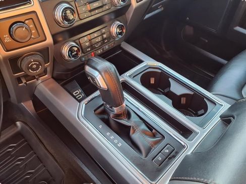 Used 2019 Ford F150 Platinum w/ Equipment Group 701A Luxury image 19