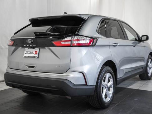 Used 2022 Ford Edge SE image 4