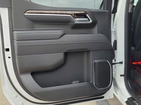 New 2026 GMC Sierra 1500 Elevation w/ Elevation Premium Package image 12