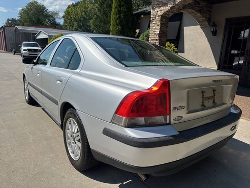 Used 2004 Volvo S60 2.4 FWD image 4