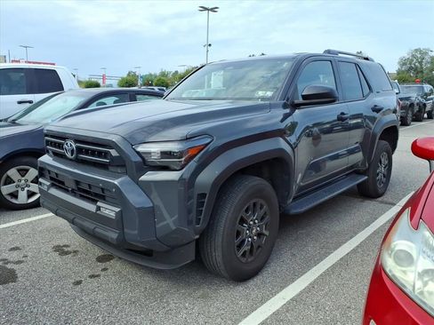 Certified 2025 Toyota 4Runner SR5 AWD/4WD image 6