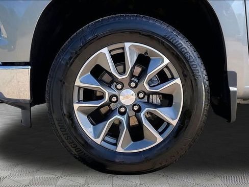 Used 2023 Chevrolet Silverado 1500 LT AWD/4WD image 21