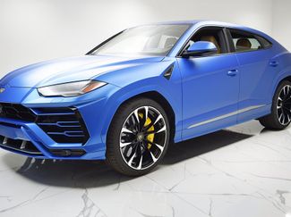 Used 2022 Lamborghini Urus AWD/4WD video 1