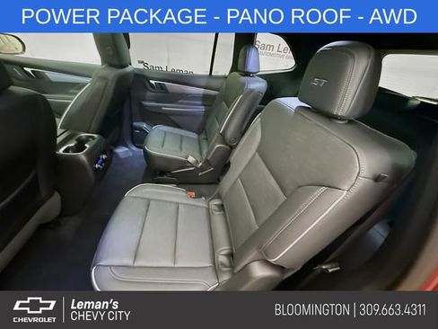 Used 2025 Buick Enclave Sport Touring w/ Power Package AWD/4WD image 28