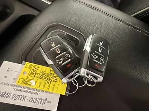Used 2023 RAM 1500 Laramie AWD/4WD image 20