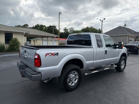 Used 2016 Ford F250 XLT w/ XLT Premium Package AWD/4WD image 5