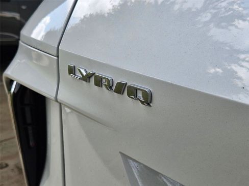 Used 2024 Cadillac Lyriq Luxury RWD image 5