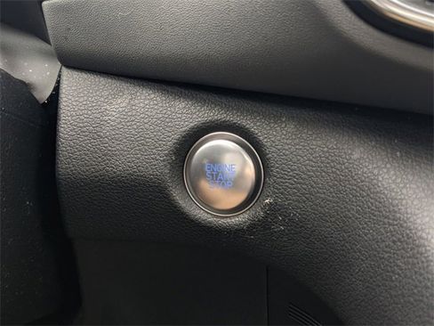 Used 2023 Hyundai Santa Fe SEL image 28