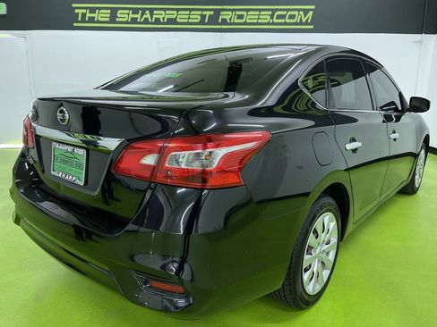 Used 2017 Nissan Sentra S image 10