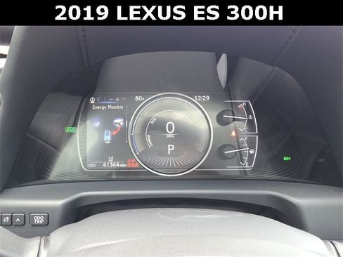 Used 2019 Lexus ES 300h w/ Accessory Package 2 image 29
