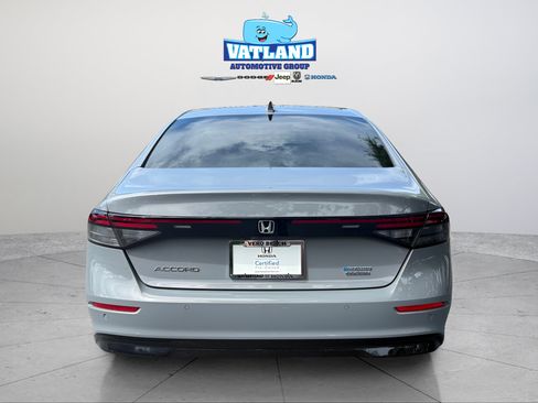 Used 2024 Honda Accord Touring image 4