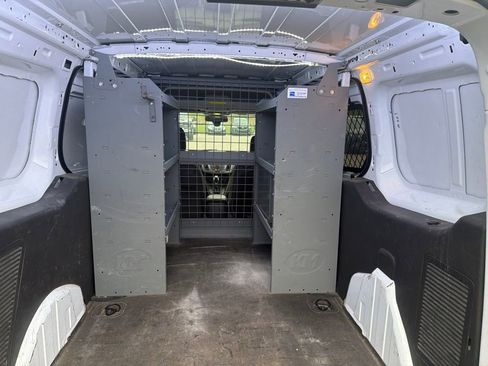 Used 2018 Ford Transit Connect XLT FWD image 10