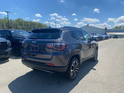 Certified 2023 Jeep Compass Limited w/ Sun and Sound Group AWD/4WD image 2