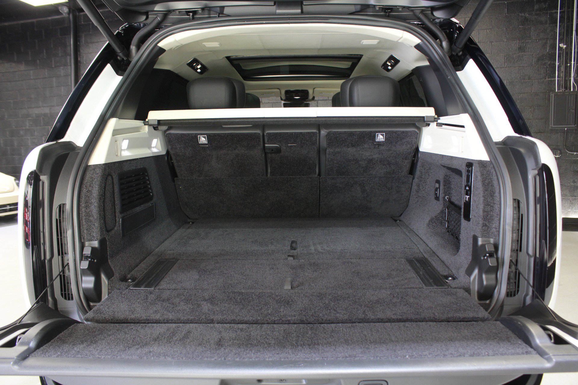 Used 2023 Land Rover Range Rover Long Wheelbase Autobiography AWD/4WD image 97