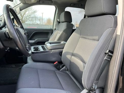 Used 2018 Chevrolet Silverado 1500 LT w/ Midnight Edition image 2