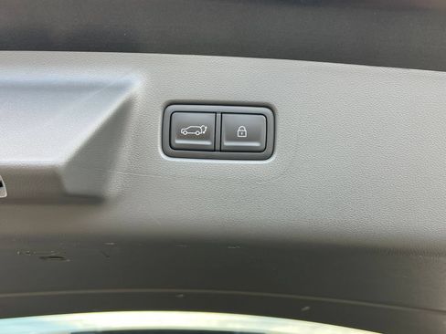 Used 2026 Hyundai Santa Fe SEL FWD image 19
