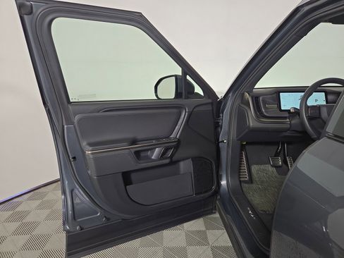 Used 2024 Rivian R1S Adventure image 16