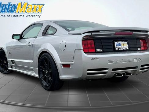 Used 2006 Ford Mustang GT RWD image 5