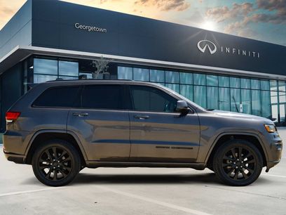 Used 2019 Jeep Grand Cherokee Altitude