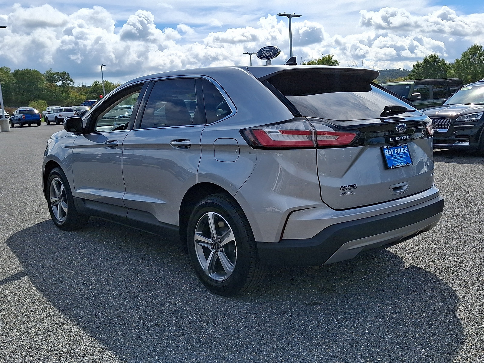 Used 2023 Ford Edge SEL w/ Convenience Package AWD/4WD image 5