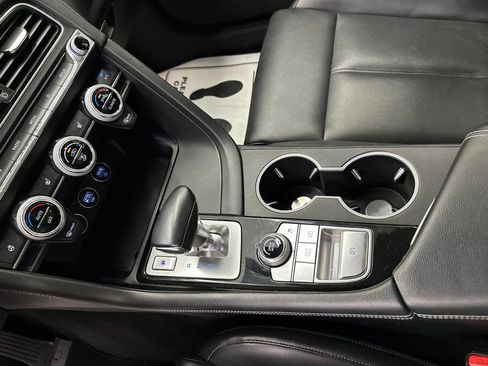 Used 2023 Genesis G70 2.0T AWD/4WD image 29