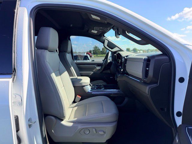 Certified 2025 Chevrolet Silverado 2500 LTZ w/ LTZ Plus Package AWD/4WD image 11