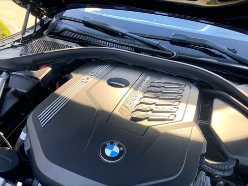 Used 2023 BMW M440i Coupe image 28