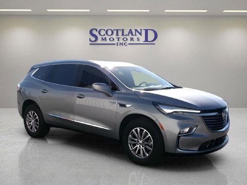 Used 2024 Buick Enclave Premium image 4