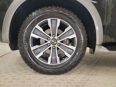 Used 2020 Nissan Armada SL w/ Premium Package AWD/4WD image 10