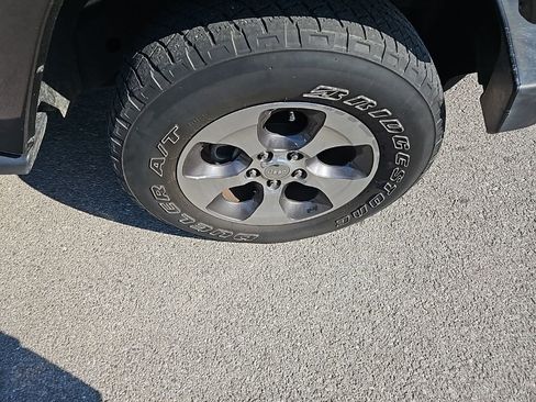 Used 2017 Jeep Wrangler Unlimited Sahara image 10