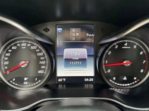 Used 2019 Mercedes-Benz GLC 300 4MATIC w/ Multimedia Package image 29