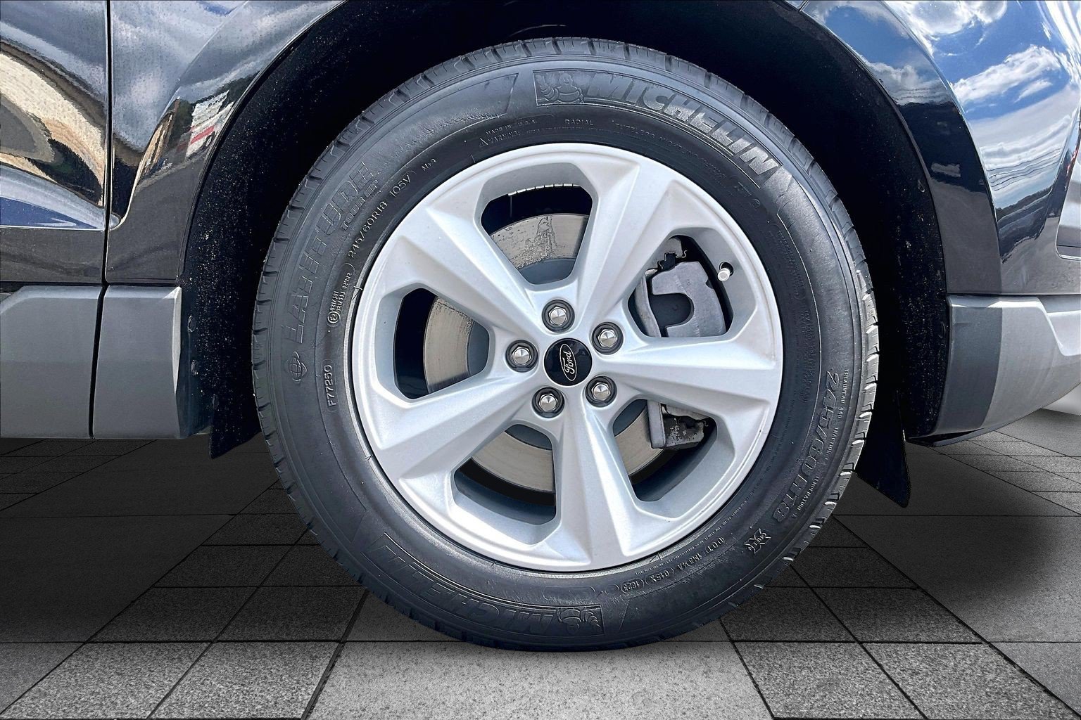 Used 2023 Ford Edge SE AWD/4WD image 10