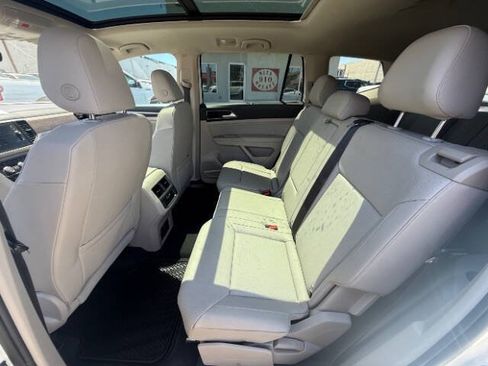 Used 2019 Volkswagen Atlas SEL AWD/4WD image 18