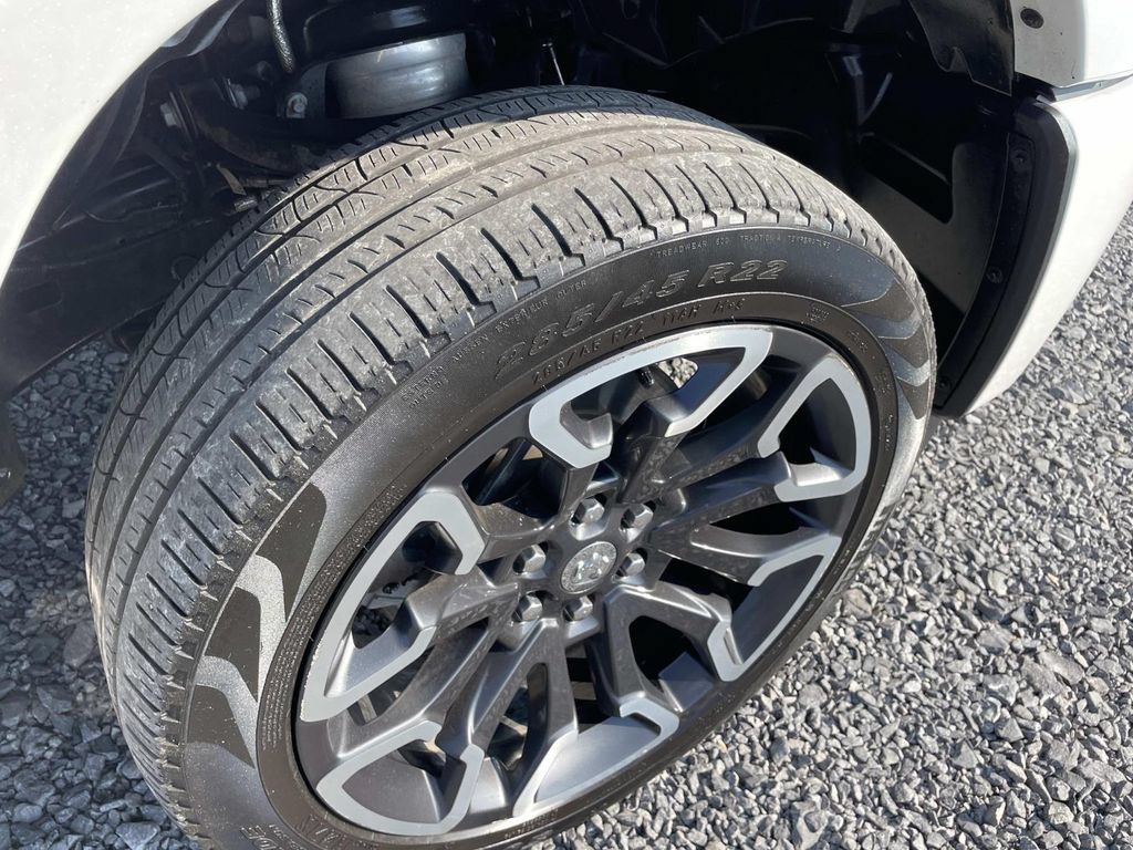 Used 2025 RAM 1500 Limited AWD/4WD image 35