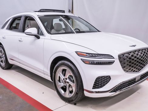 Certified 2026 Genesis GV70 2.5T Select image 5