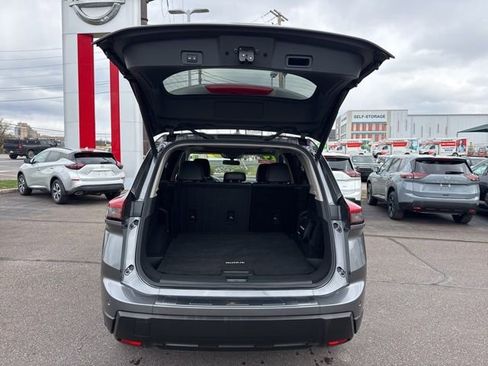 Certified 2024 Nissan Rogue SV w/ SV Premium Package AWD/4WD image 18