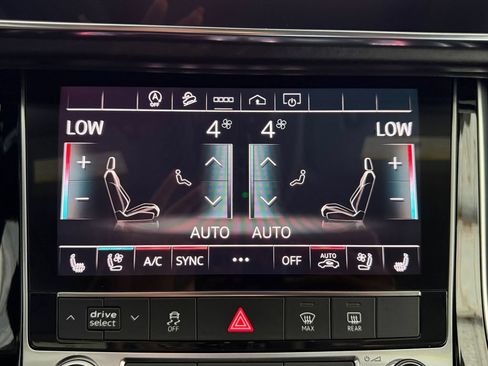 Used 2021 Audi Q8 Premium Plus w/ Premium Plus Package AWD/4WD image 22