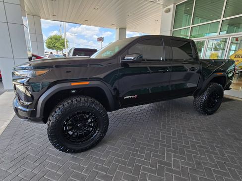 New 2026 GMC Canyon AT4 AWD/4WD image 4