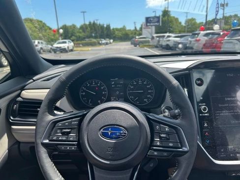 Used 2025 Subaru Forester Limited AWD/4WD image 17