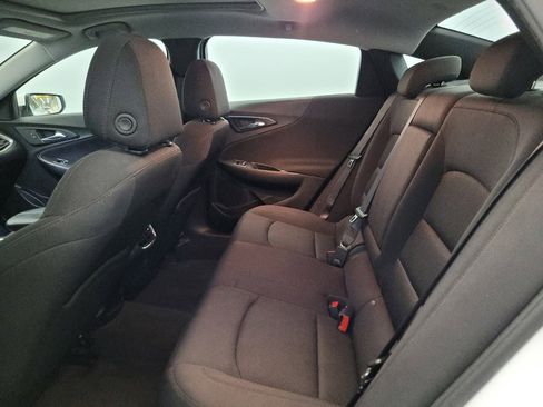 Used 2022 Chevrolet Malibu LT FWD image 18