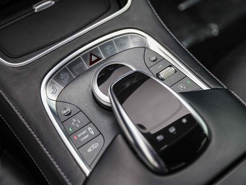 Used 2016 Mercedes-Benz S 550 Sedan image 33