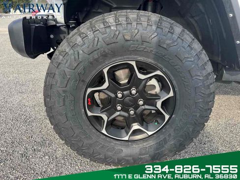 Used 2023 Jeep Gladiator Rubicon w/ LED Lighting Group image 31