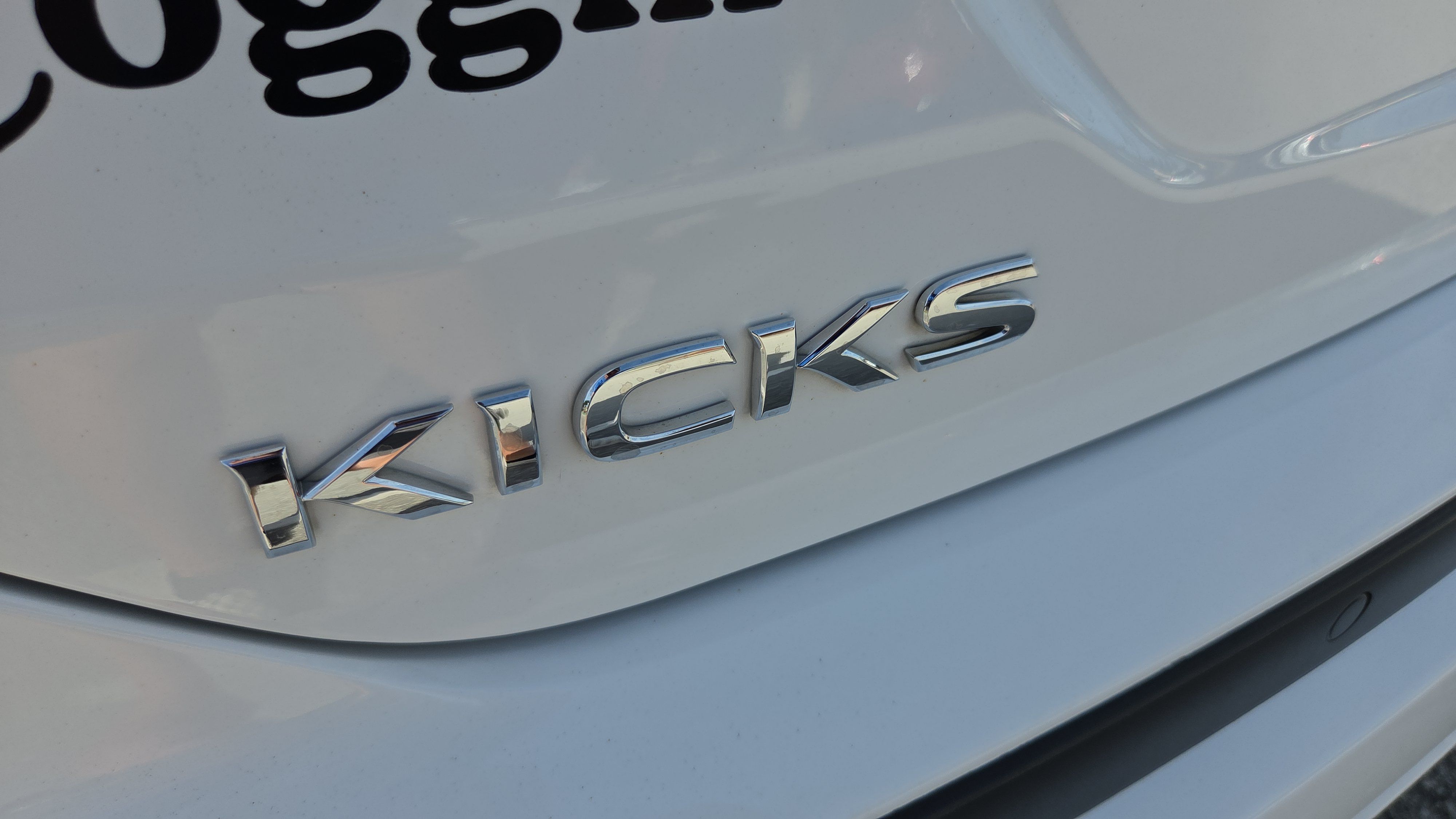 Used 2024 Nissan Kicks SR FWD image 31