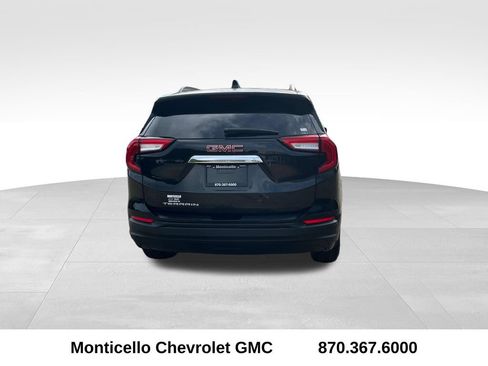 Certified 2024 GMC Terrain SLE w/ Driver Convenience Package FWD image 4