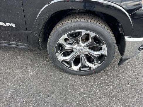 Used 2022 RAM 1500 Limited image 13