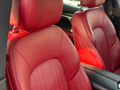 Used 2019 Maserati Ghibli S Q4 image 10